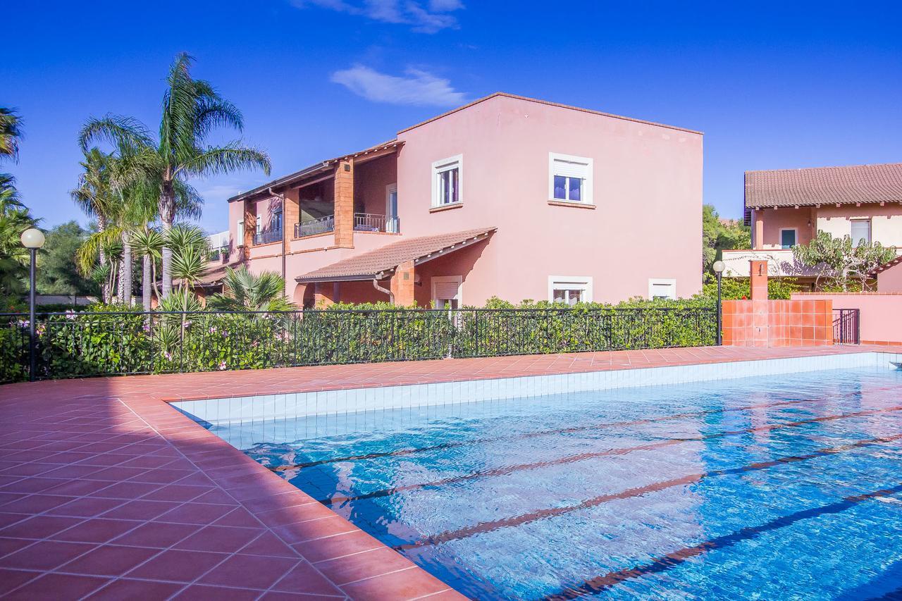Residence Del Mare Casesicule Apartment